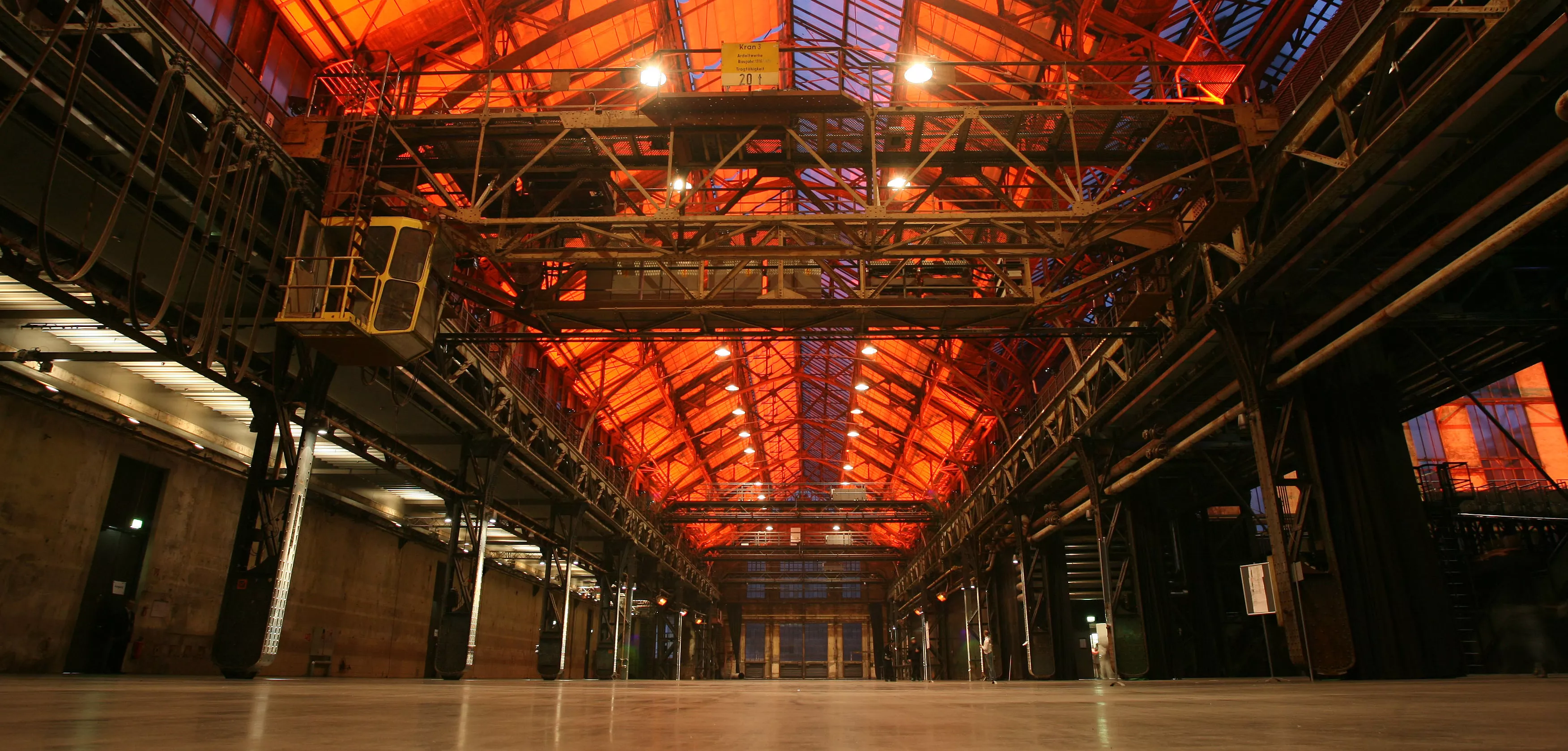 Führung durch die Jahrhunderthalle Jahrhunderthalle Bochum